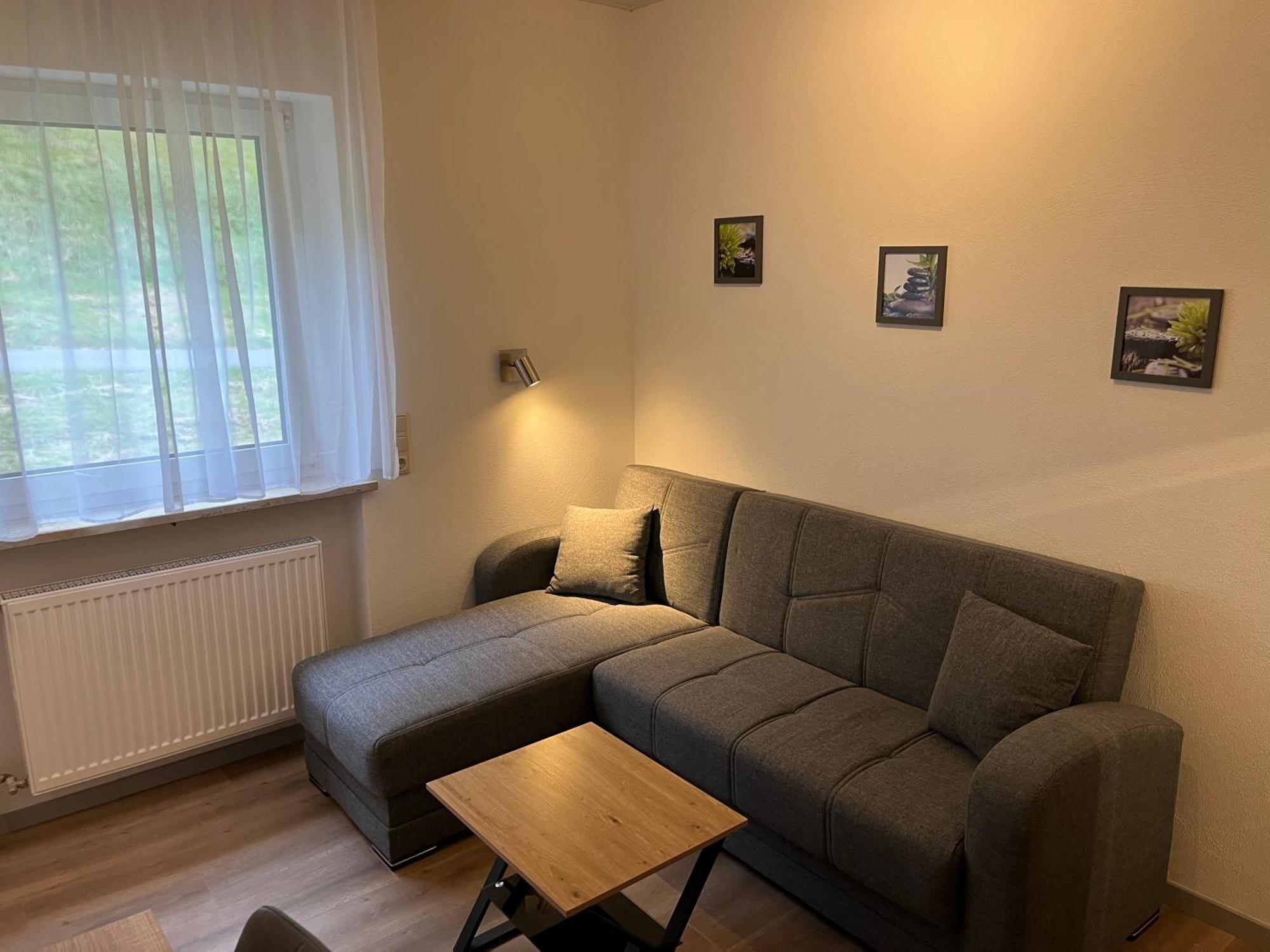 Gasthof Hotel Schwarzes Ross 바트베르넥임피흐텔게비르거 외부 사진